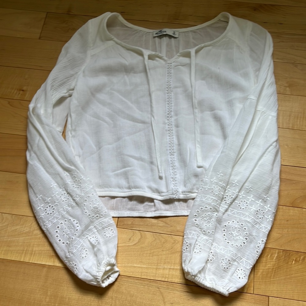 NWOT Hollister Long Sleeve White Blouse - Picture 1 of 6